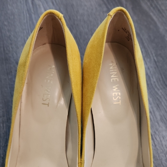 Elegant Yellow Women's Heels - Picture 2 of 5
